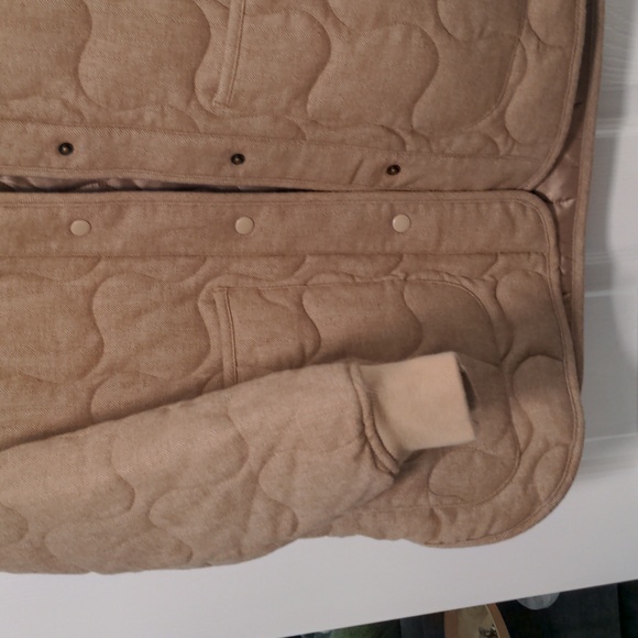 Madewell Quilted Oversized Bomber Jacket - Picture 8 of 8